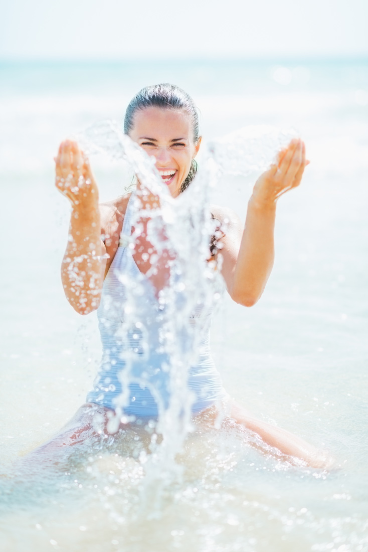 Bild: Mädchen im Wasser